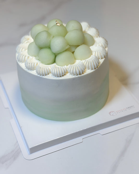 Longjing Tea & Honeydew Cake (Seasonal)